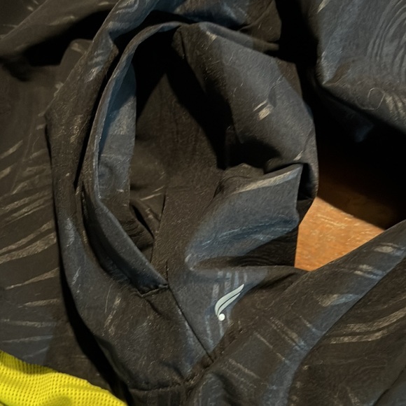 Fabletics cropped running jacket mesh lined XXL green black - Picture 6 of 8